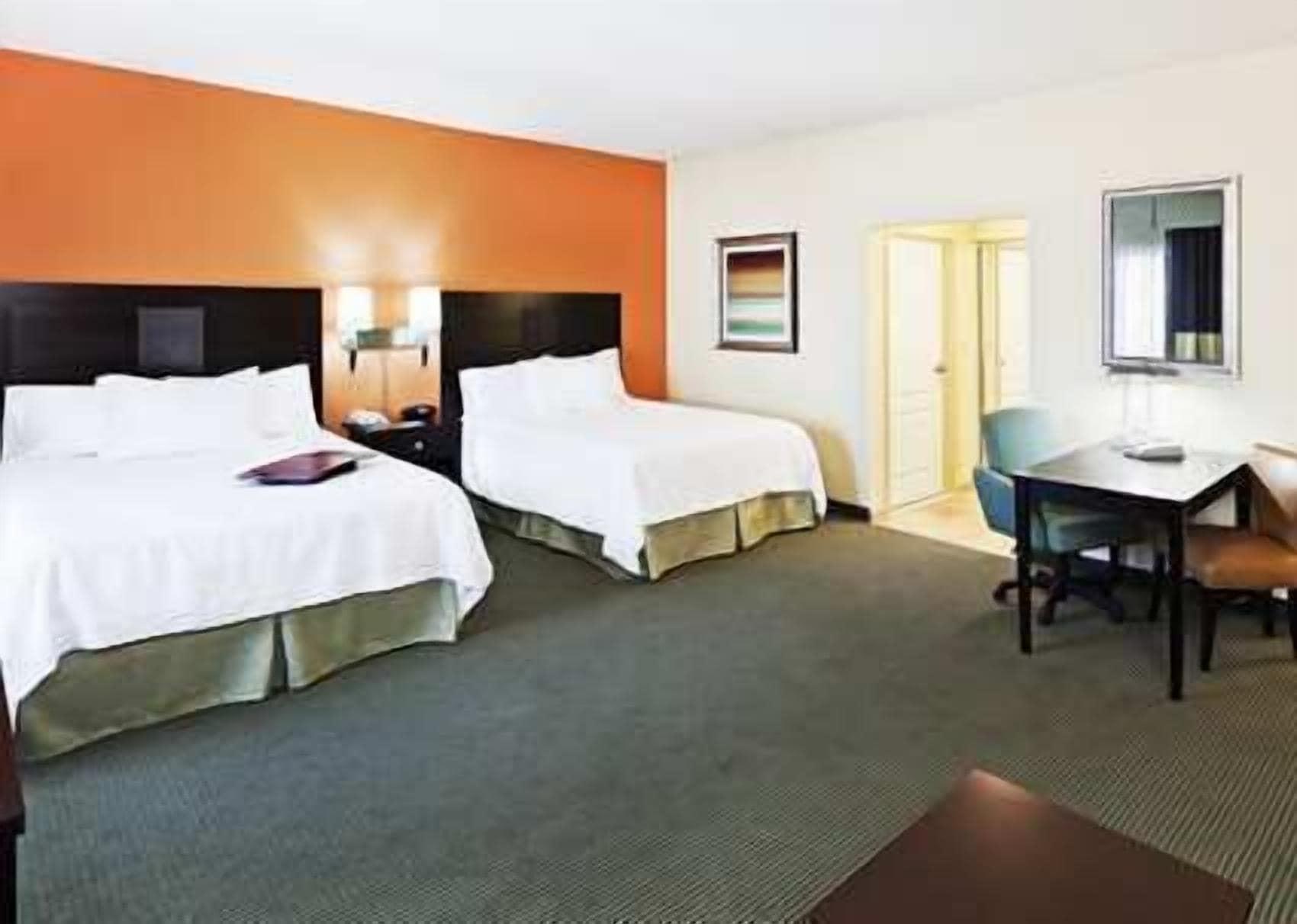 Hampton Inn And Suites Austin - Лейквей Екстер'єр фото