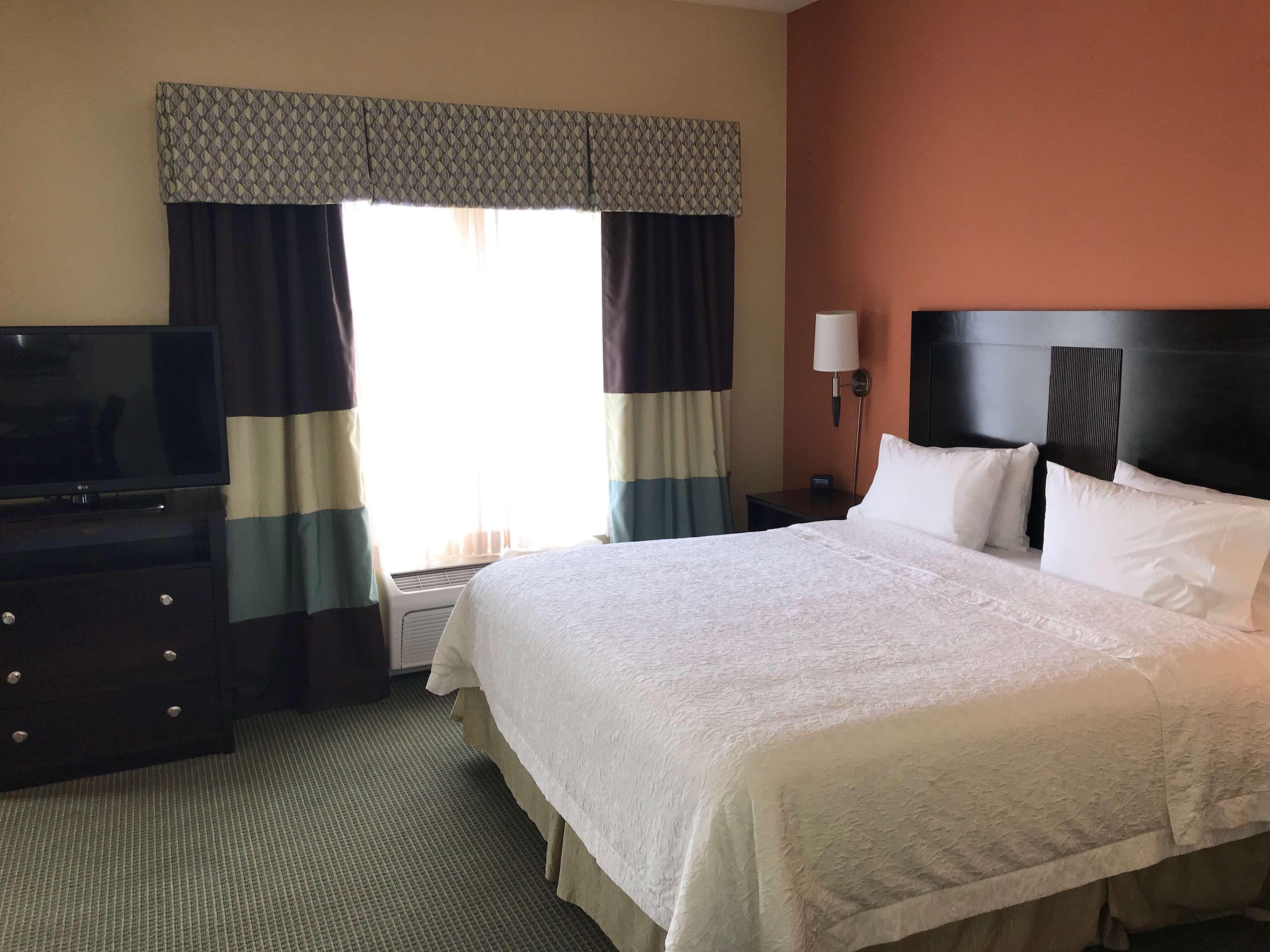 Hampton Inn And Suites Austin - Лейквей Екстер'єр фото