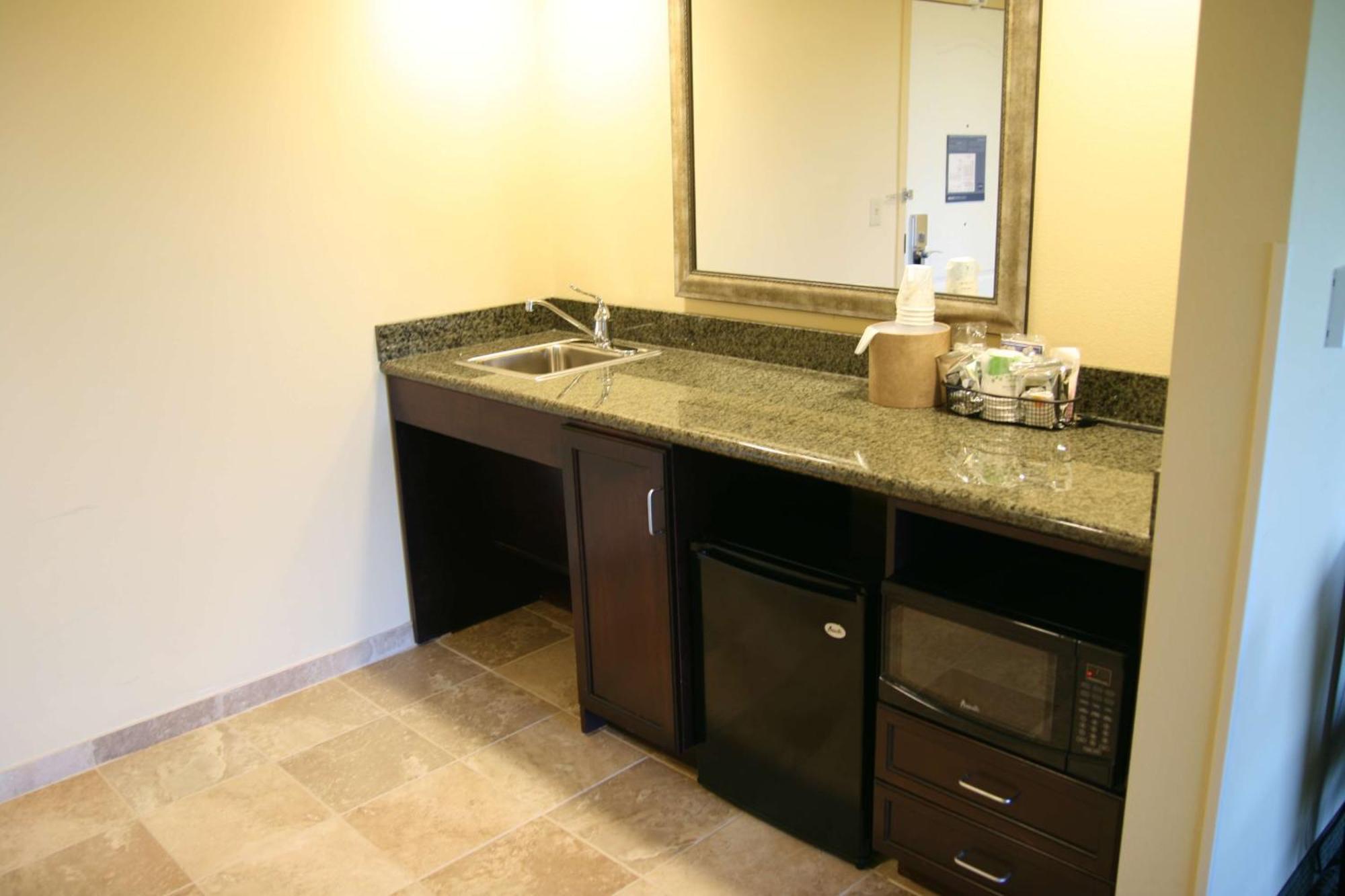 Hampton Inn And Suites Austin - Лейквей Екстер'єр фото